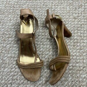 Donald J Pliner Sz 8.5 Viana Tan Strappy Thong  Heel Sandals Made in Italy Slide